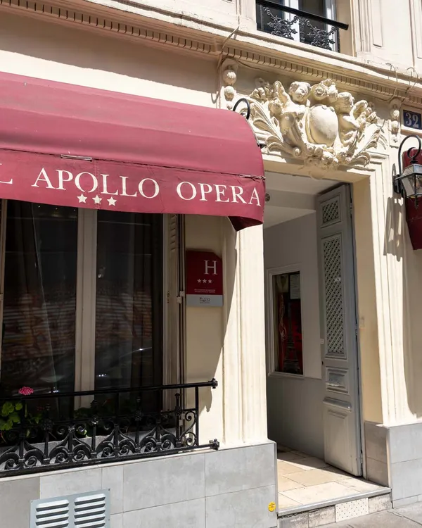 Façade de l'Hôtel Apollo Opéra